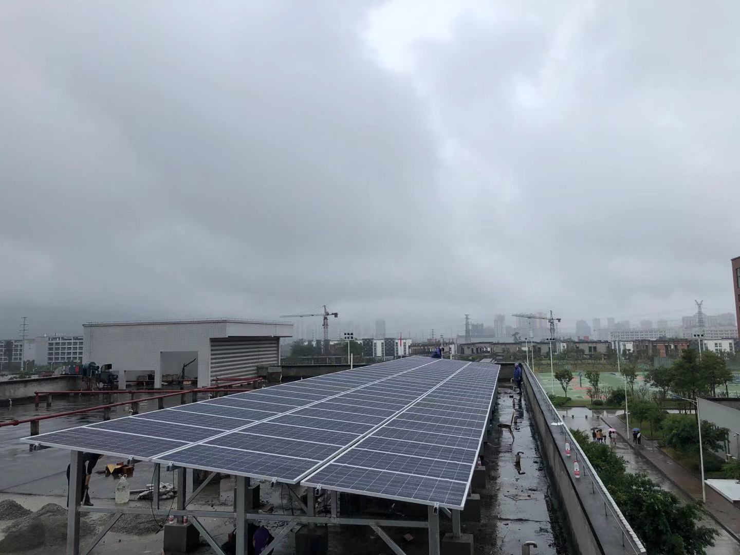 熱烈祝賀我司完成某大學25kWp太陽能并網發電系統